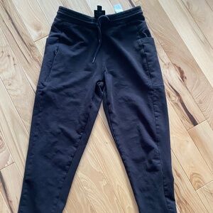 New Patagonia Women’s Joggers